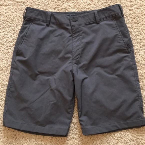 Under Armour Other - UA golf shorts